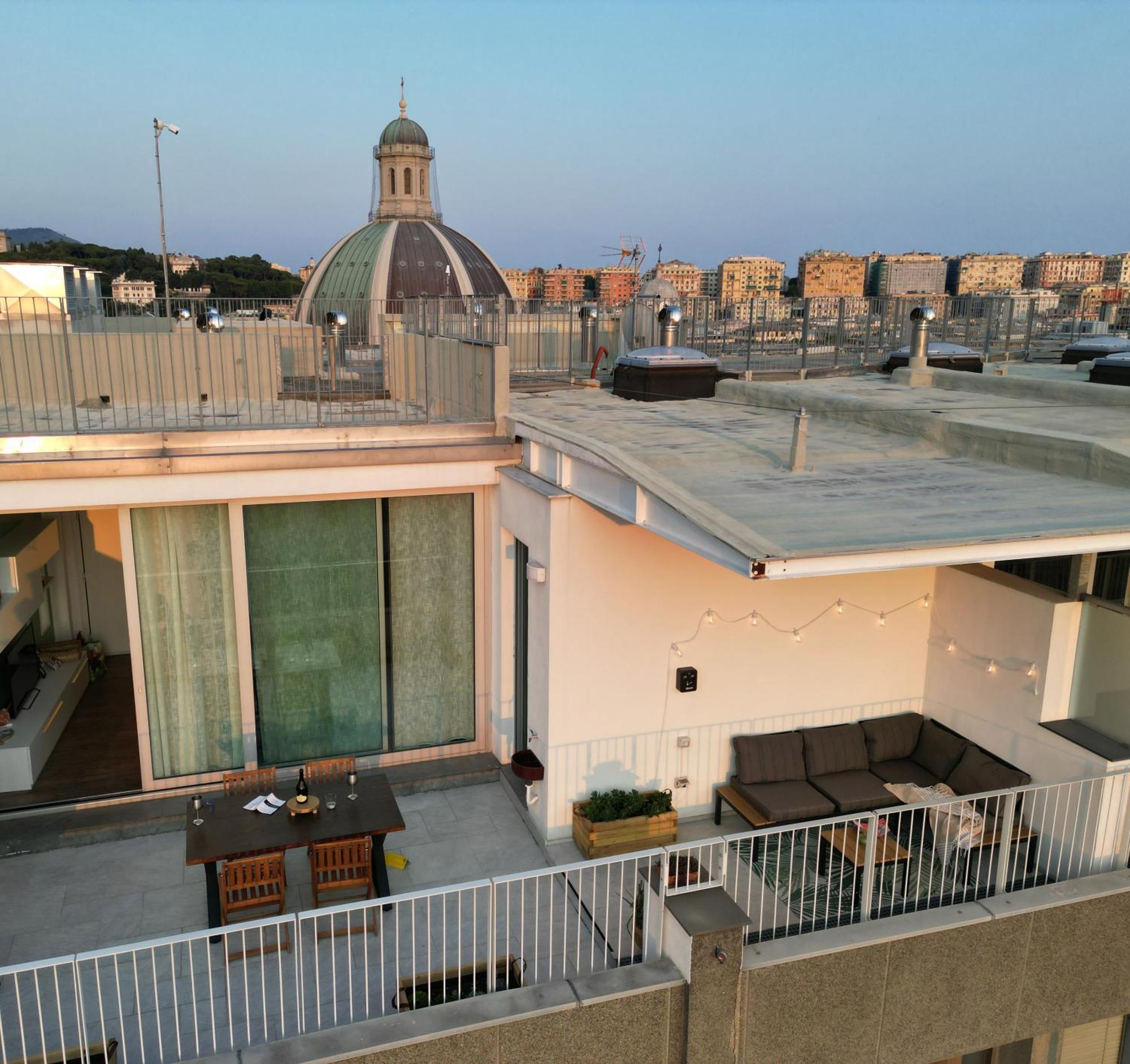 热那亚Attico Luxury Con Parcheggio E Terrazza Vista Mozzafiato公寓 外观 照片